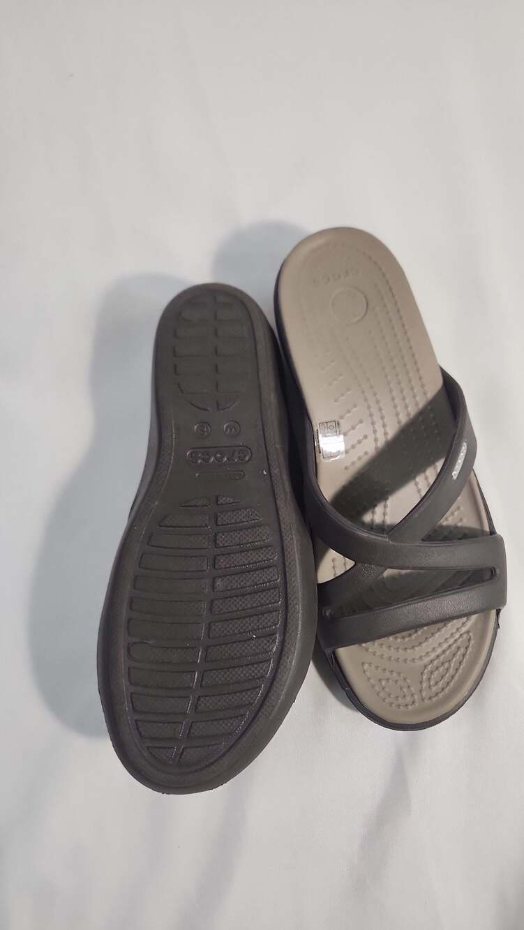 Crocs Women's Meleen Cross-Band Slide Sandals Brown - Picture 2 of 3